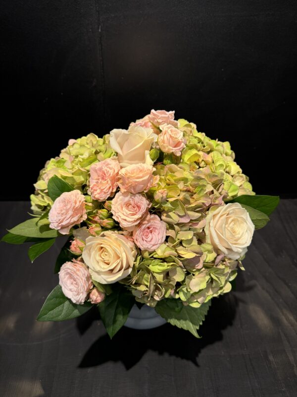 Trinity harmony pink rose vase